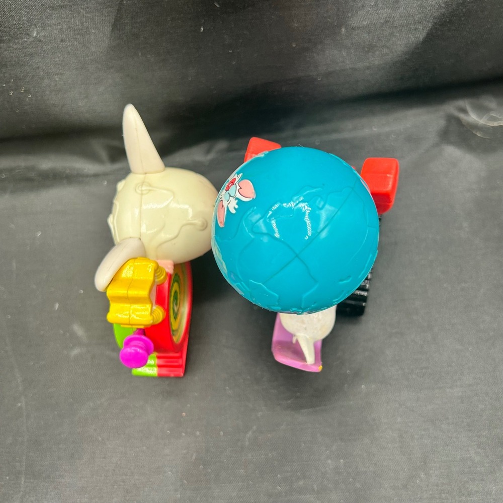 Lot of 2 Vintage 1994 Warner Bros Pinky and The Brain Action Figure Vehicle Toy - Picture 5 of 7